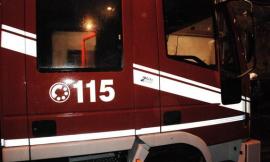 Montefano, in fiamme la canna fumaria di un'abitazione: Vigili del Fuoco al lavoro