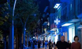 Civitanova, nuove luci in Corso Umberto: la città si illumina di blu (FOTO)