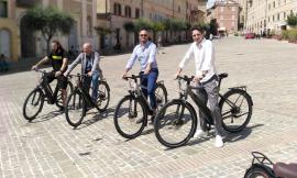 Macerata, Ricotta salta in sella e sfida Parcaroli: "non temo nessuno, soprattutto gli iscritti in extremis"
