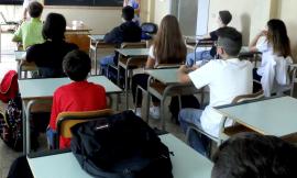Il Covid circola tra i banchi di scuola: nuove classi in quarantena nel Maceratese