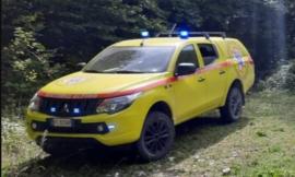 Fiastra, ragazza scivola in un castagneto: recuperata e trasportata in ospedale