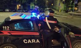 Non si ferma all'alt dei carabinieri: denunciato. In 10 violano il coprifuoco a Macerata