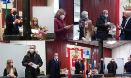 Camerino e le migliori decorazioni di Natale: i premi li consegna la piccola Agnese