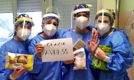 Macerata, una dolce pausa per gli operatori di Villa Cozza: il dono dei volontari Avulss