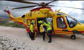 Rovinosa caduta nei pressi del lago di Pilato: escursionista soccorso in eliambulanza