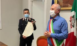 Caldarola, ha salvato un anziano dal fuoco: attestato di gratitudine per il luogotenente Tosti