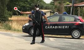 Mogliano, minaccia i clienti di un bar con una pistola giocattolo: denunciata una 40enne