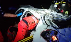 Pollenza, fa un volo di 15 metri con l'auto: grave una donna, trasferita a Torrette (FOTO)