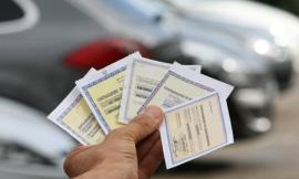 Danni provocati da veicolo con tagliando assicurativo palesemente falso: chi paga?