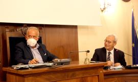 Civitanova, da prefetto a scrittore: presentato il romanzo del dott. D'Acunto