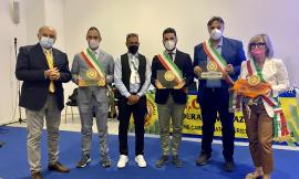 Cingoli si tinge di giallo: al "Salone del Camper" al Comune viene assegnata la "Bandiera Gialla"