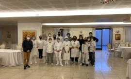 Nuovi profili di aiuto cuoco grazie al corso tenuto a Cingoli dall'ente di formazione Lacam Nuovi profili di aiuto cuoco grazie al corso tenuto a Cingoli dall'ente di formazione Lacam