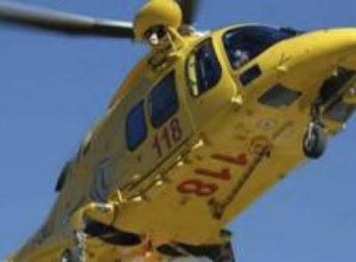 Tolentino, auto contro scooter: centauro trasportato all'ospedale di Ancona