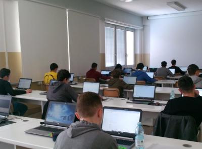 Approvato decreto scuola: due scenari previsti