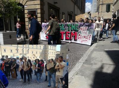 Macerata, sciopero Fridays For Future: "Il clima deve salire in cima all'agenda politica comunale" (FOTO E VIDEO)