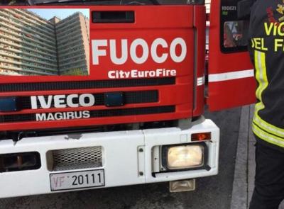 Porto Recanti, incendio al quarto piano dell'Hotel House