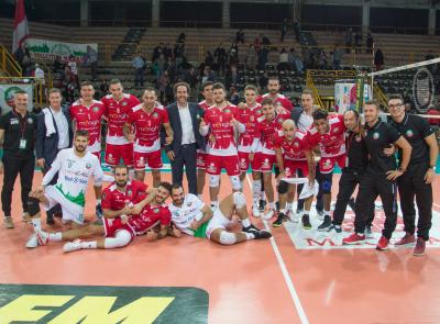 Menghi Macerata, prima vittoria alla Marpel Arena: 3 a 1 contro Palmi