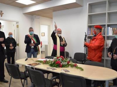 Fabriano, il vescovo Massara inaugura la nuova sede della Caritas