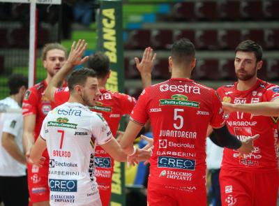 SuperLega, esordio vincente per la Lube: espugnata Verona in 3 set (FOTO)