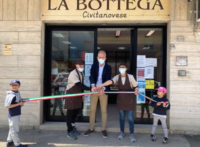 Civitanova, apre la "Bottega Civitanovese": prodotti di qualità a chilometro zero (FOTO)