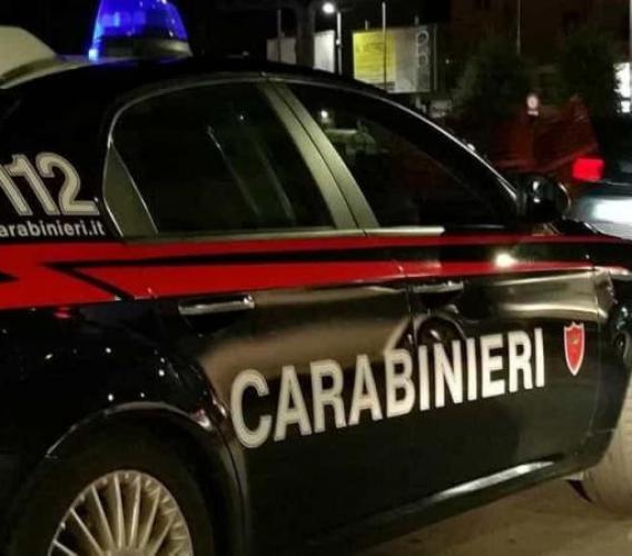 Corridonia, rubano contanti e sigarette in un bar: bloccati a Roma dai carabinieri
