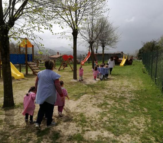Belforte del Chienti, nuovi giochi per la scuola per l'infanzia