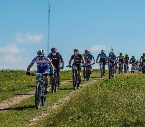 Cingoli, al via la ventunesima edizione della Gran Fondo per Mountain Bike "9 Fossi"