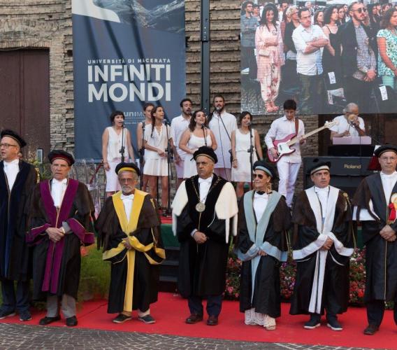 Commozione e ricordi alla Giornata del Laureato di Unimc