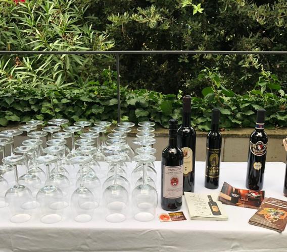 Il vino cotto di Loro Piceno “approda” a Capri