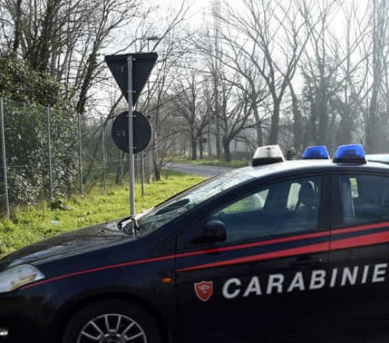 Agguato con le moto da cross: rubati 20 mila euro al titolare di 2 distributori di benzina