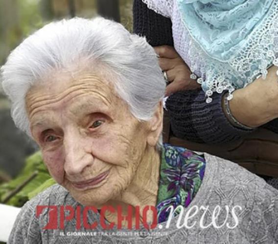 Nonna Peppina ai politici: "Venite a trovarmi, vi offro un caffè ma è ora di fare qualcosa"