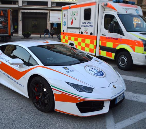 La "Mille e 118Miglia del Soccorso" torna a fare tappa in piazza Del Popolo