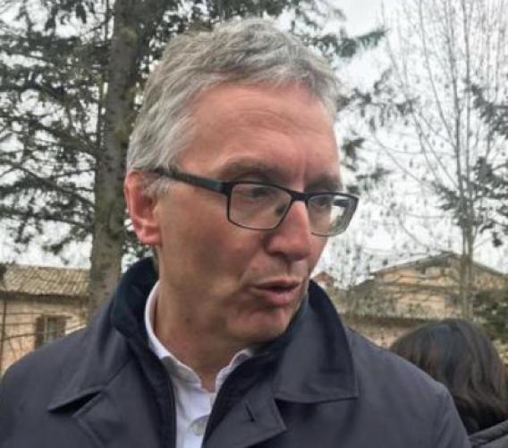 Deleghe e vaccini, Renzi "scarica" Ceriscioli