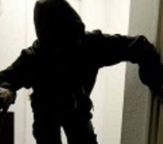 Trodica, ladri scatenati. Ma i residenti li mettono in fuga