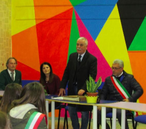 Mogliano, l'Istituto comprensivo "Giovanni XXIII" ha il suo Atelier Creativo