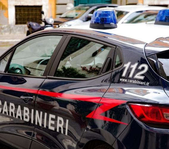 Coronavirus, in giro per una birra e in macchina dopo una cena con amici: 15 denunciati lungo la costa