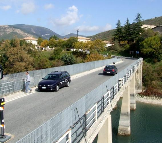 La Provincia rende omaggio a Dario Conti dedicandogli il ponte sul lago di Fiastra