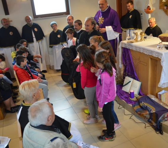 Sant'Angelo in Pontano, "Un Sasso per Arquata": raccolta fondi della Confraternita di San Nicola