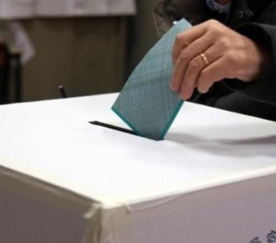 Oltre un milione di marchigiani chiamati alle urne: niente voto disgiunto alle Regionali