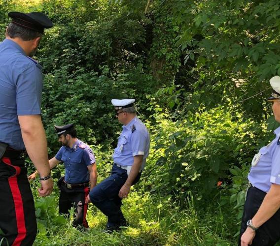 Appignano, abbandona illecitamente rifiuti da macellazione: multa di 600 euro per un 63enne