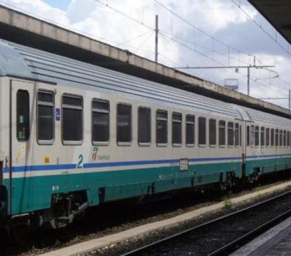 Iniziativa Trenitalia per favorire turismo tra Marche e Emilia Romagna: nel weekend si viaggia a metà prezzo