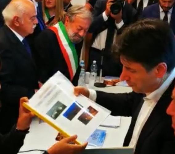 "Patto per l'Alto Nera", documento contro la desertificazione del territorio consegnato al premier Conte