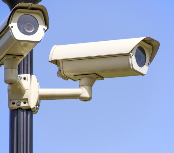 Multa per mancata revisione o assicurazione auto: quando è legittimo l’utilizzo delle telecamere