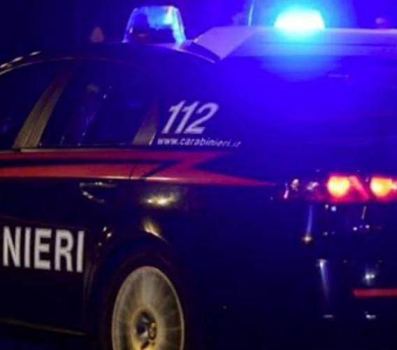 Monte San Giusto, alla guida ubriaca tampona tre auto parcheggiate: denunciata 41enne