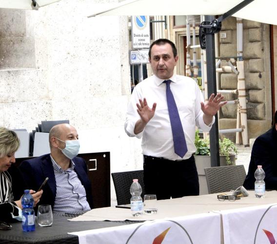 Macerata, Rosato sposa il progetto Ricotta: "La sua esperienza contro l'improvvisazione della destra" (FOTO)