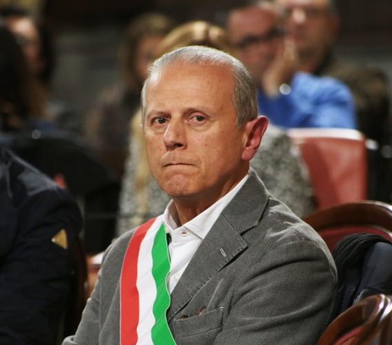 Caldarola, la sede comunale riapre da domani: c'è un terzo dipendente contagiato