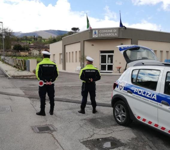 Caldarola, quarantena violata due giorni di fila: per un 50enne scatta la doppia sanzione anti-Covid