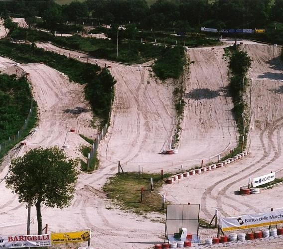 Cingoli, rovinosa caduta al crossodromo: motociclista trasportato a Torrette