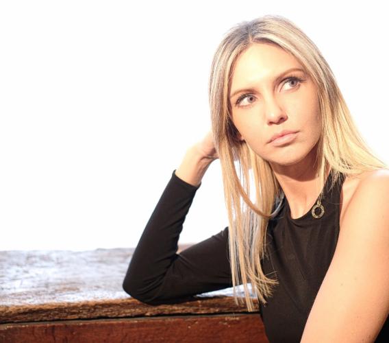 Il talento della pianista Benelli Mosell a Montelupone: appuntamento al teatro degli Angeli