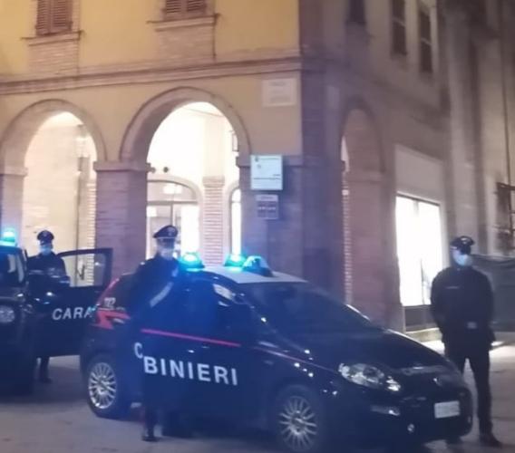 Tolentino, lesioni e maltrattamenti in famiglia: in manette un 40enne